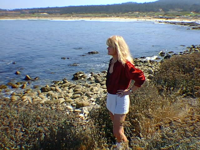 Lind@ M@c., Gmilf from Ca1ifornia #E1n0BNha