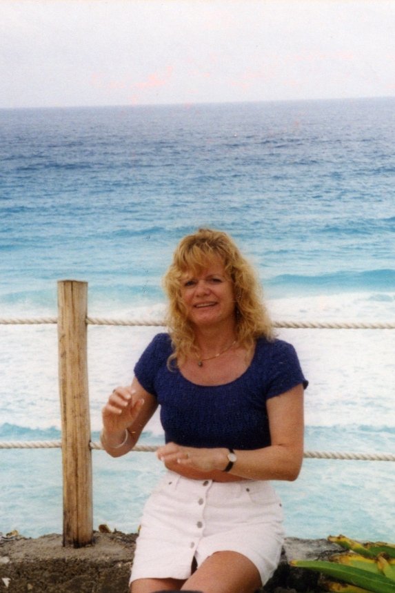 Lind@ M@c., Gmilf from Ca1ifornia #VWQF41SB