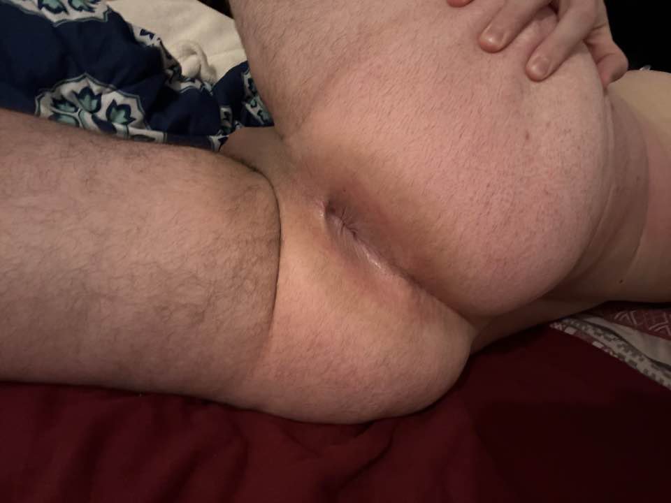 Gay slut wants to become a webfamous men with his little dick. Help him out. Save & Repost #RMdDx0nq