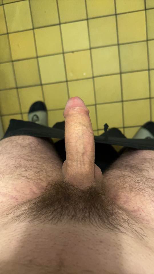 Gay slut wants to become a webfamous men with his little dick. Help him out. Save & Repost #SczRPahF