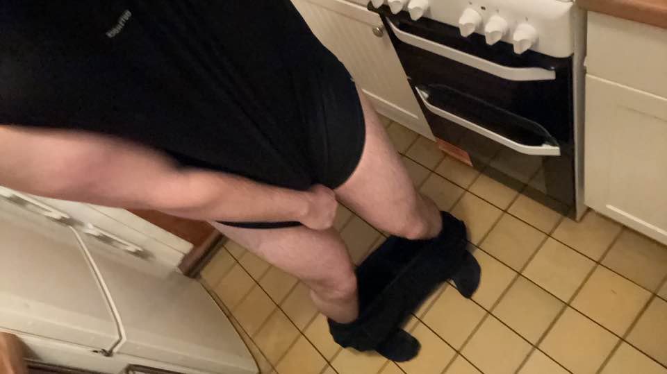Gay slut wants to become a webfamous men with his little dick. Help him out. Save & Repost #Y5lXJ4RB