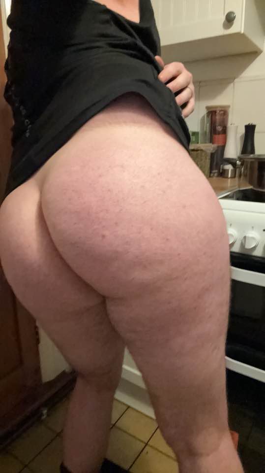 Gay slut wants to become a webfamous men with his little dick. Help him out. Save & Repost #Zb2Dfxy7