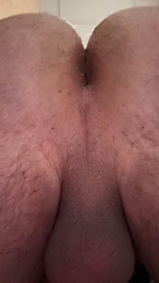 Gay slut wants to become a webfamous men with his little dick. Help him out. Save & Repost #gmtREe46