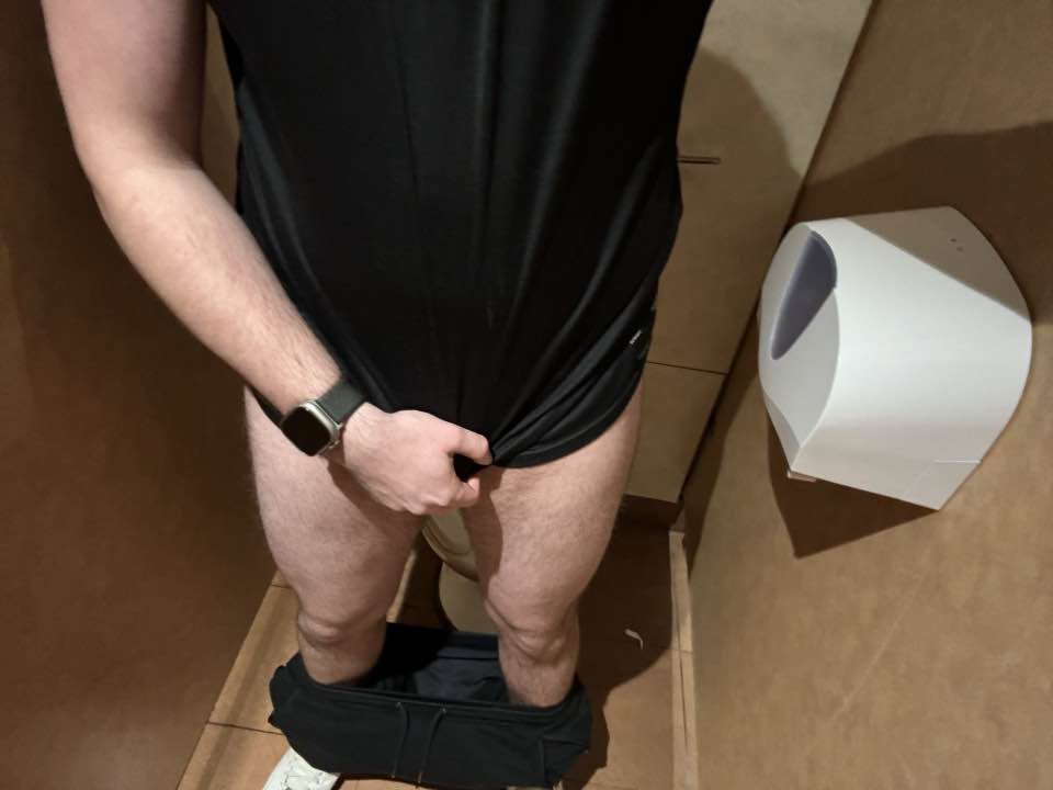 Gay slut wants to become a webfamous men with his little dick. Help him out. Save & Repost #xNsNO8aW