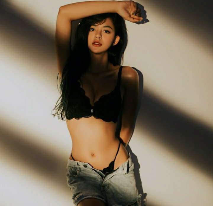 Sexyna #hKz7TOZl