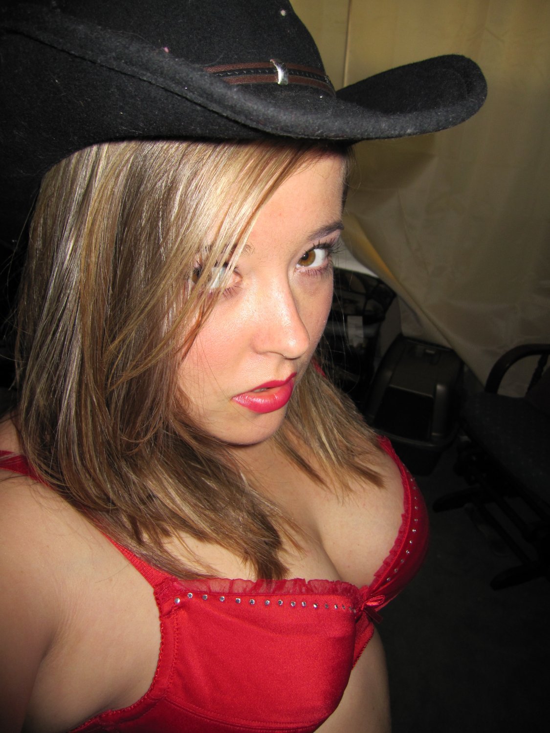 Melissa, big titted Slut from the USA #9SGXYvnz