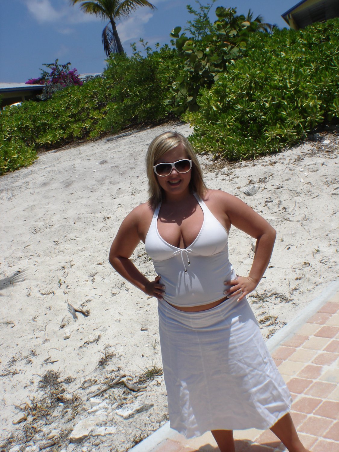 Melissa, big titted Slut from the USA #aRQfhPPX